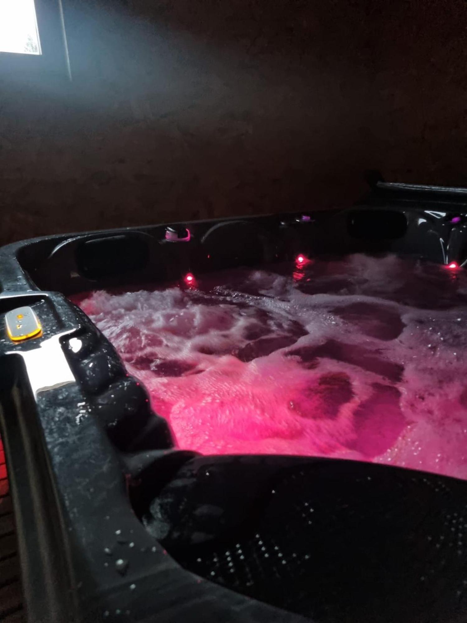 Les Randogodilleurs Avec Jacuzzi A 2Kms Des Pistes Et 350M Du Theatre Du Peuple ! Villa Бусан Екстериор снимка