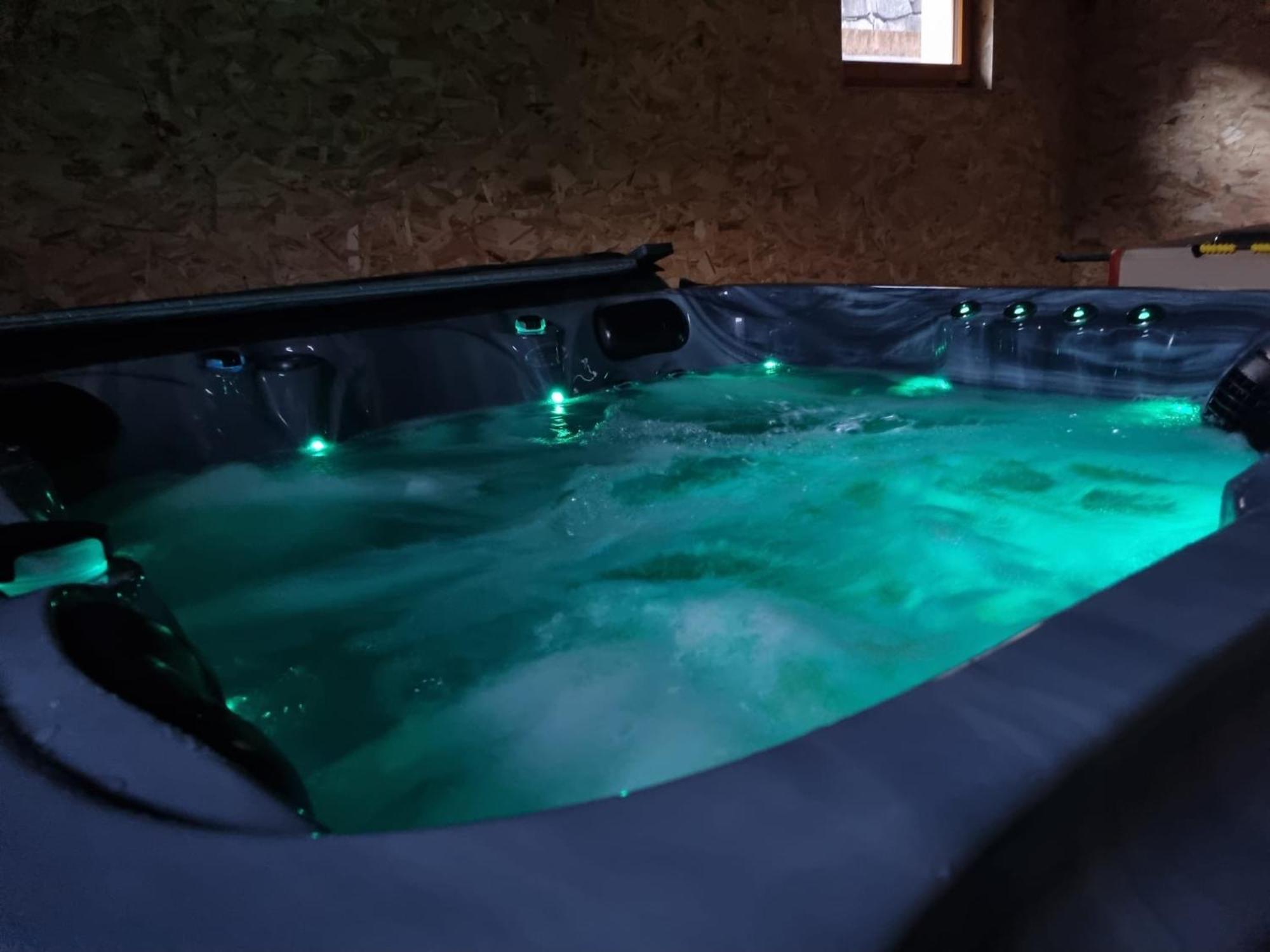 Les Randogodilleurs Avec Jacuzzi A 2Kms Des Pistes Et 350M Du Theatre Du Peuple ! Villa Бусан Екстериор снимка